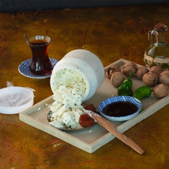 Çörek Otlu Tulum Peynir Kaşarcızade