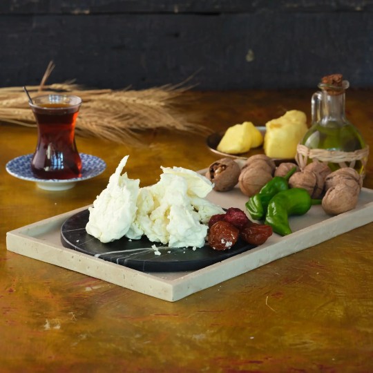 Yaprak Tulum Peyniri – Katkısız Doğal Lezzet | Kaşarcızade